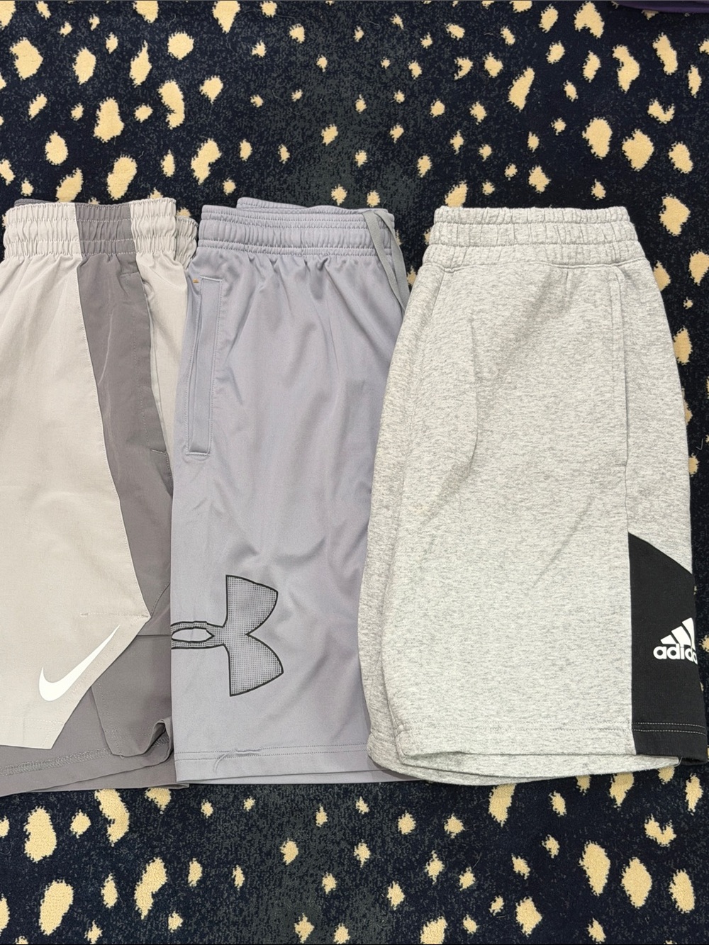 Nike/Under Armour/Adidas Athletic Shorts Bundle - Grey Size Small